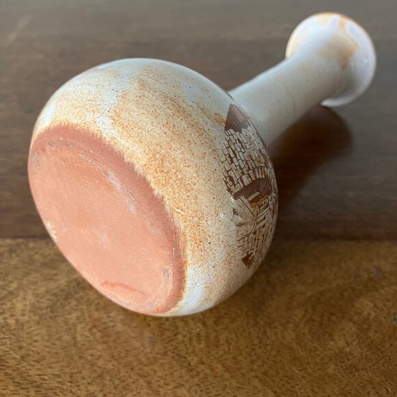 6 in. Pottery Bud Vase Souvenir Roc-Amadour France - Picture 5 of 6